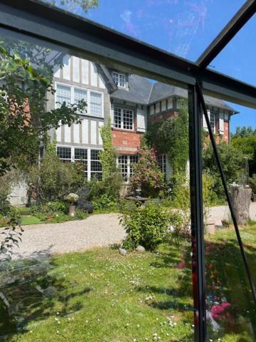 Chambres D'Hotes & Spa Le Chat Chez Qui J'Habite Saint-Aubin-sur-Mer  Exterior photo